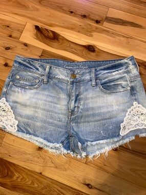 American Eagle Outfitters Light Blue Distressed Denim Shorts with White Lace